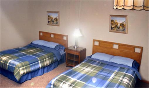 The Wesley 2* Lake Geneva